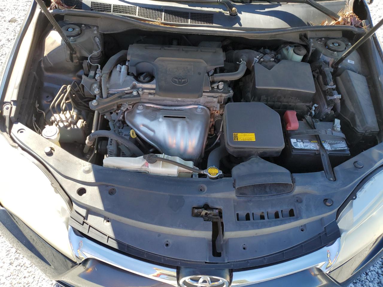 2015 Toyota Camry - Image 12