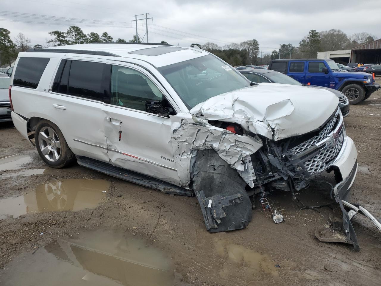 2016 Chevrolet Tahoe - Image 4