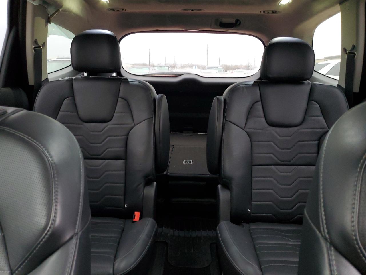 2021 Kia Telluride - Image 10