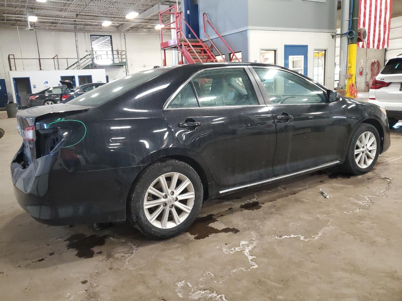 2014 Toyota Camry - Image 3