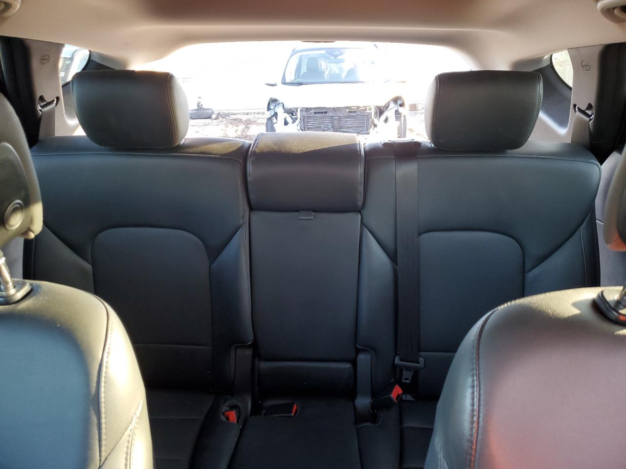 2017 Hyundai Santa Fe - Image 10
