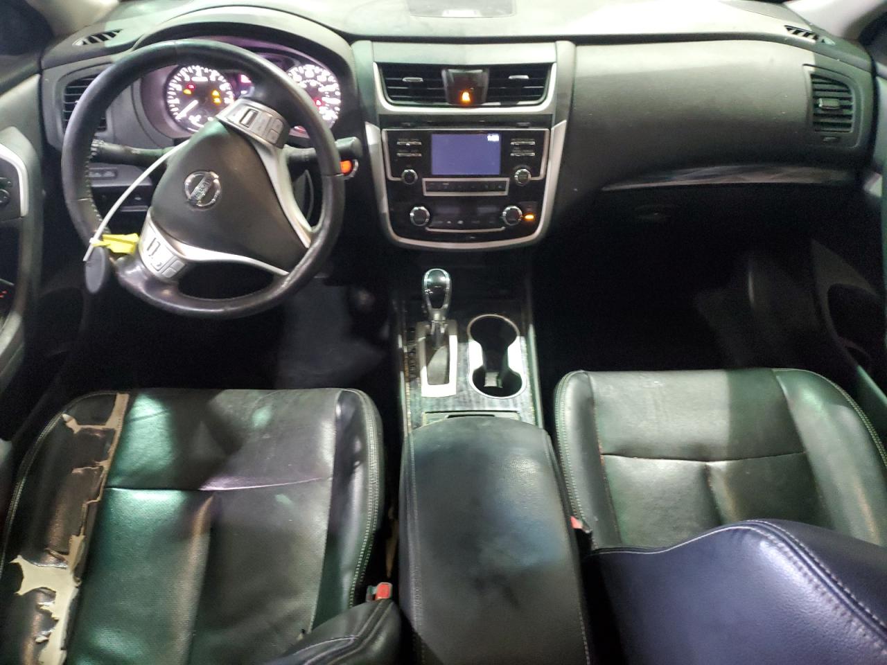 2018 Nissan Altima - Image 8