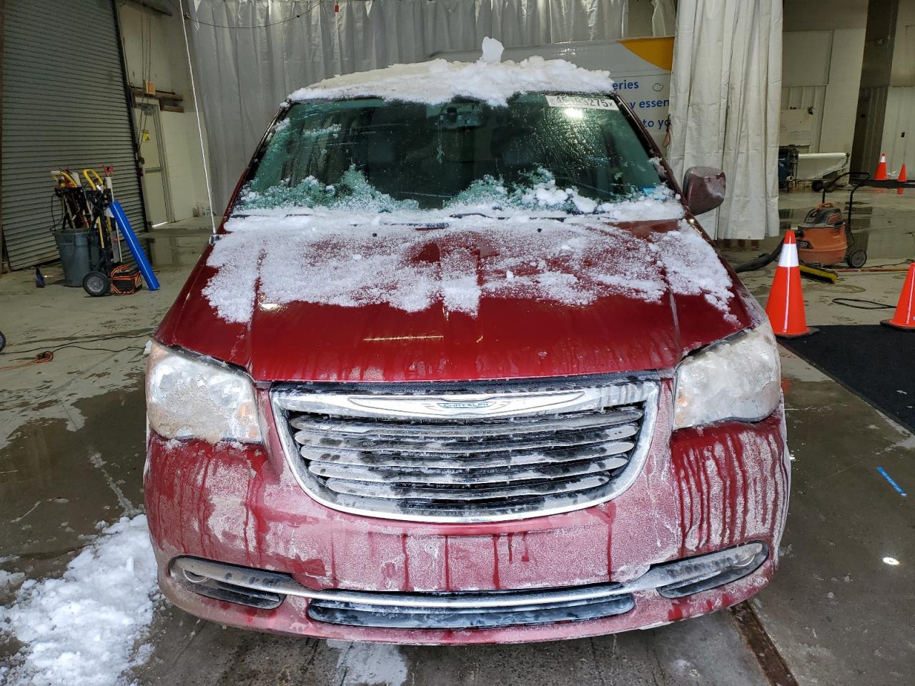 2014 Chrysler Town & Country - Image 5
