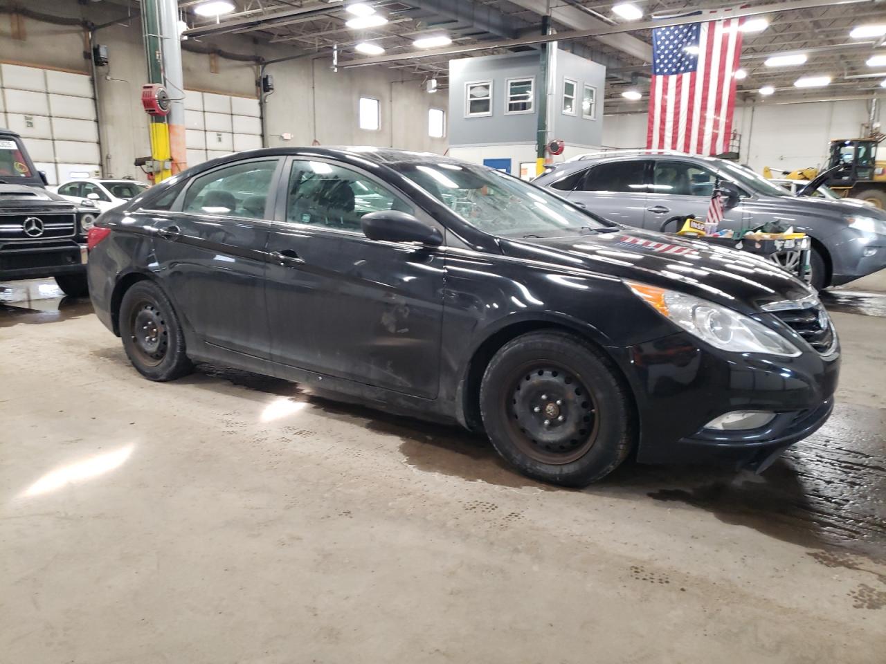 2013 Hyundai Sonata - Image 4