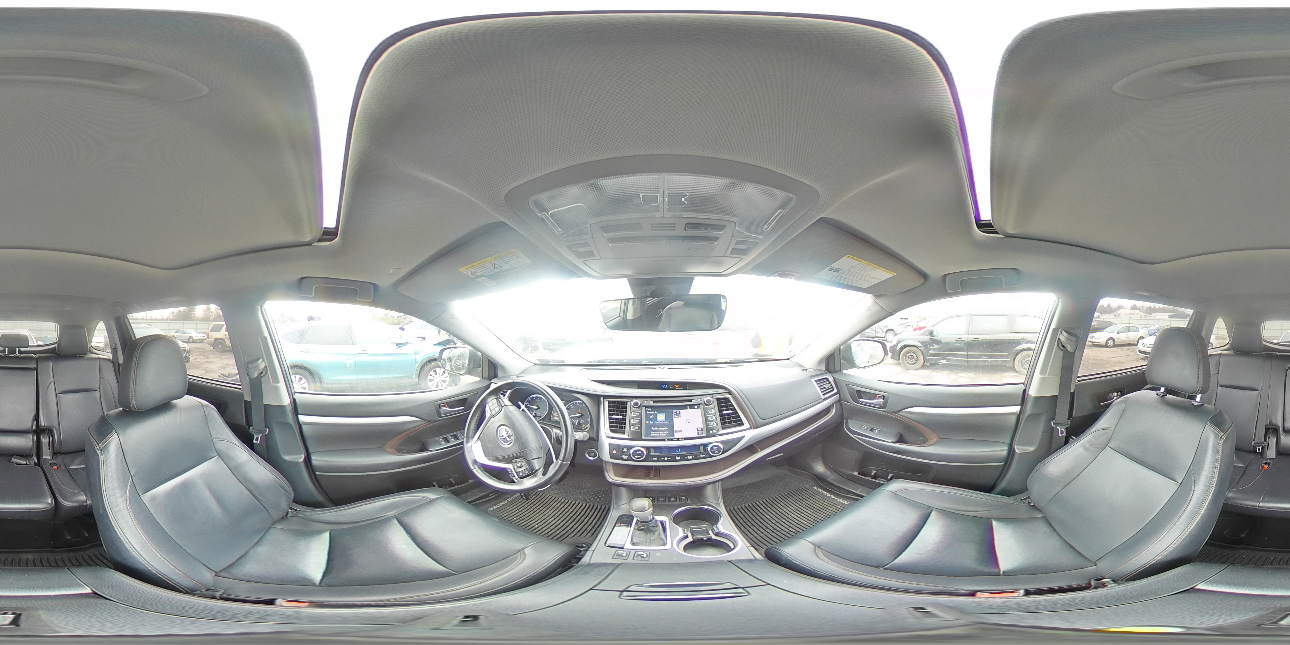 2019 Toyota Highlander - Image 14