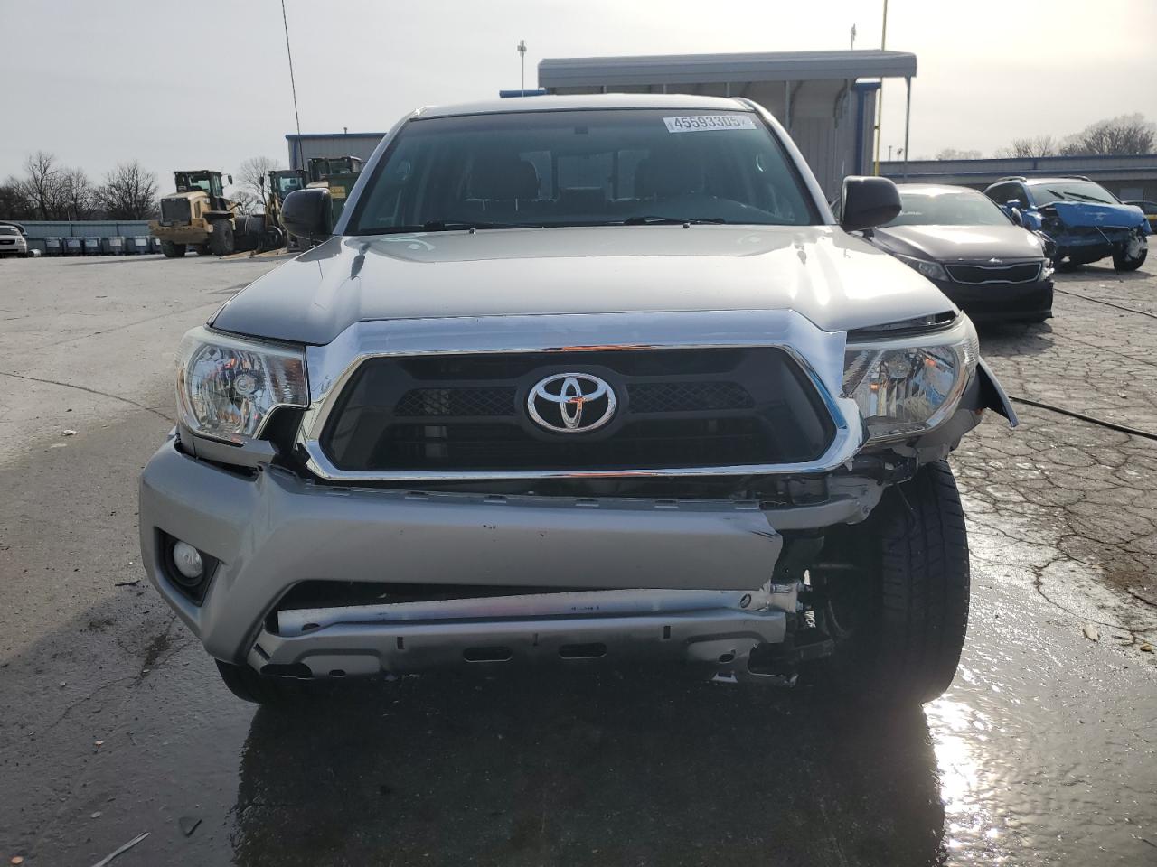 2014 Toyota Tacoma - Image 5