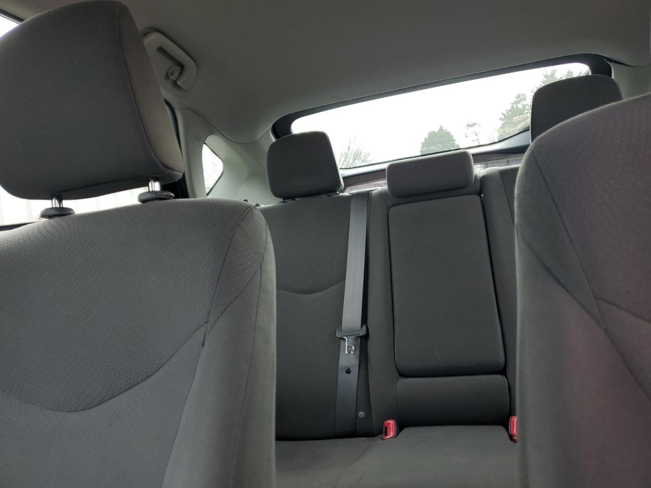 2013 Toyota Prius - Image 10