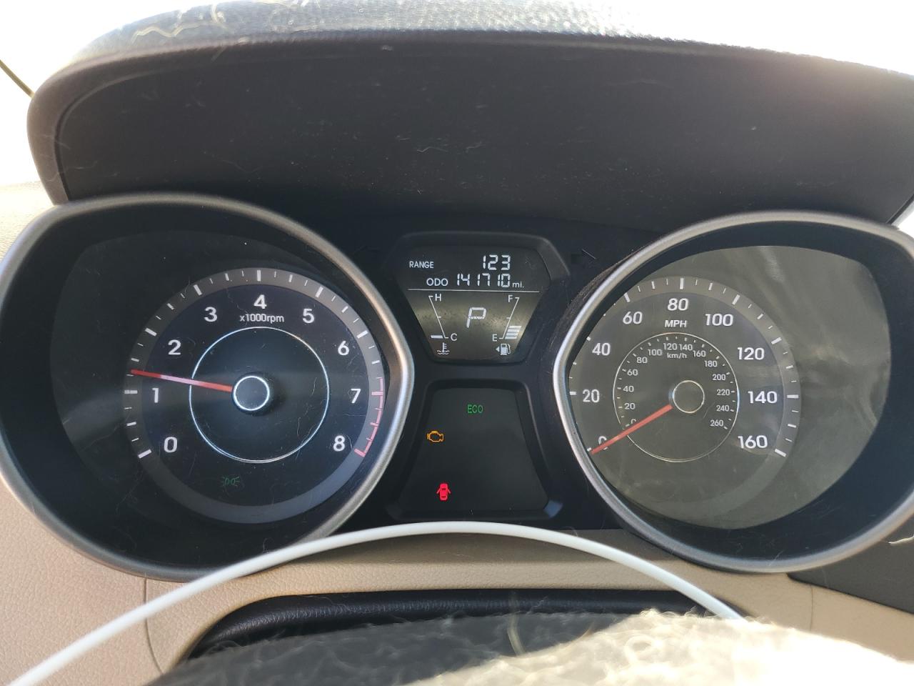 2013 Hyundai Elantra - Image 9
