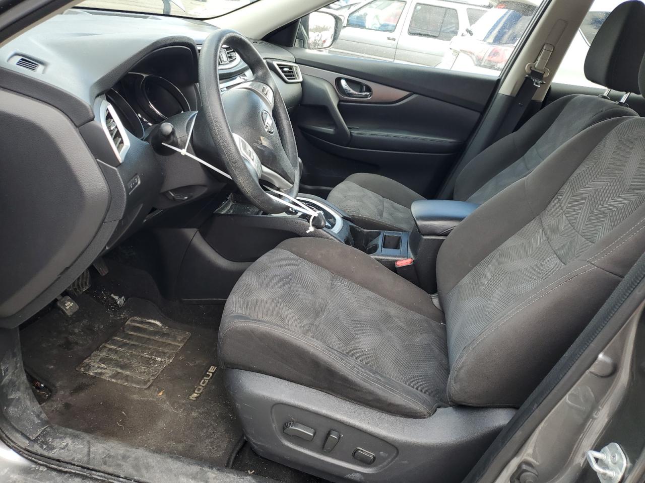 2016 Nissan Rogue - Image 7