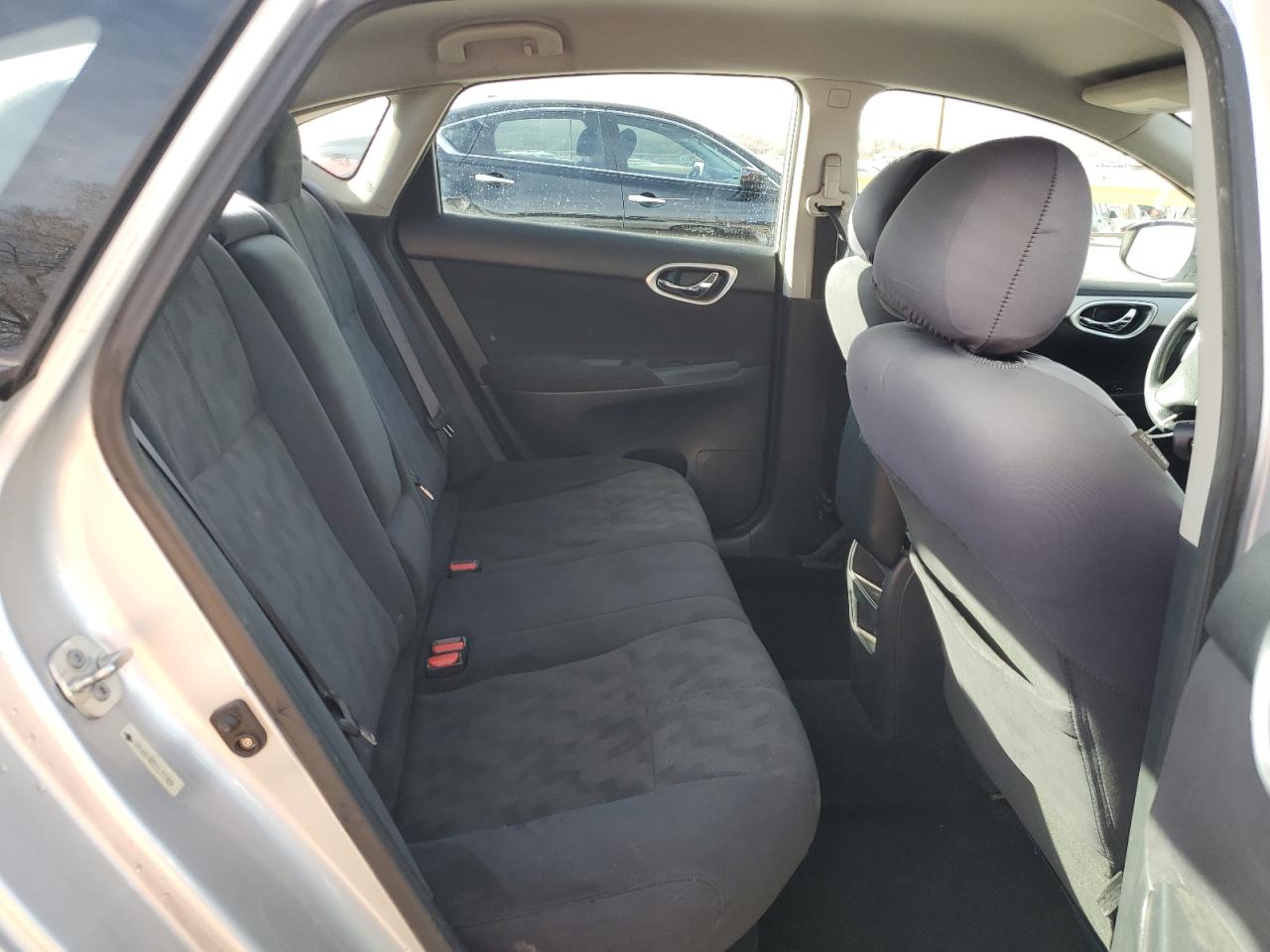 2013 Nissan Sentra - Image 10