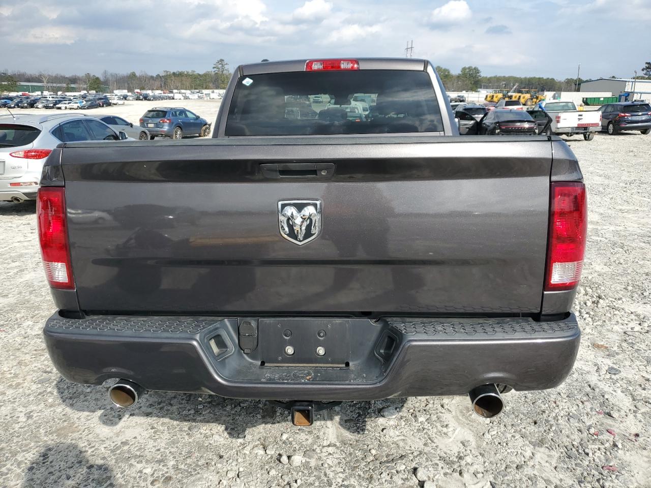 2014 RAM 1500 - Image 6