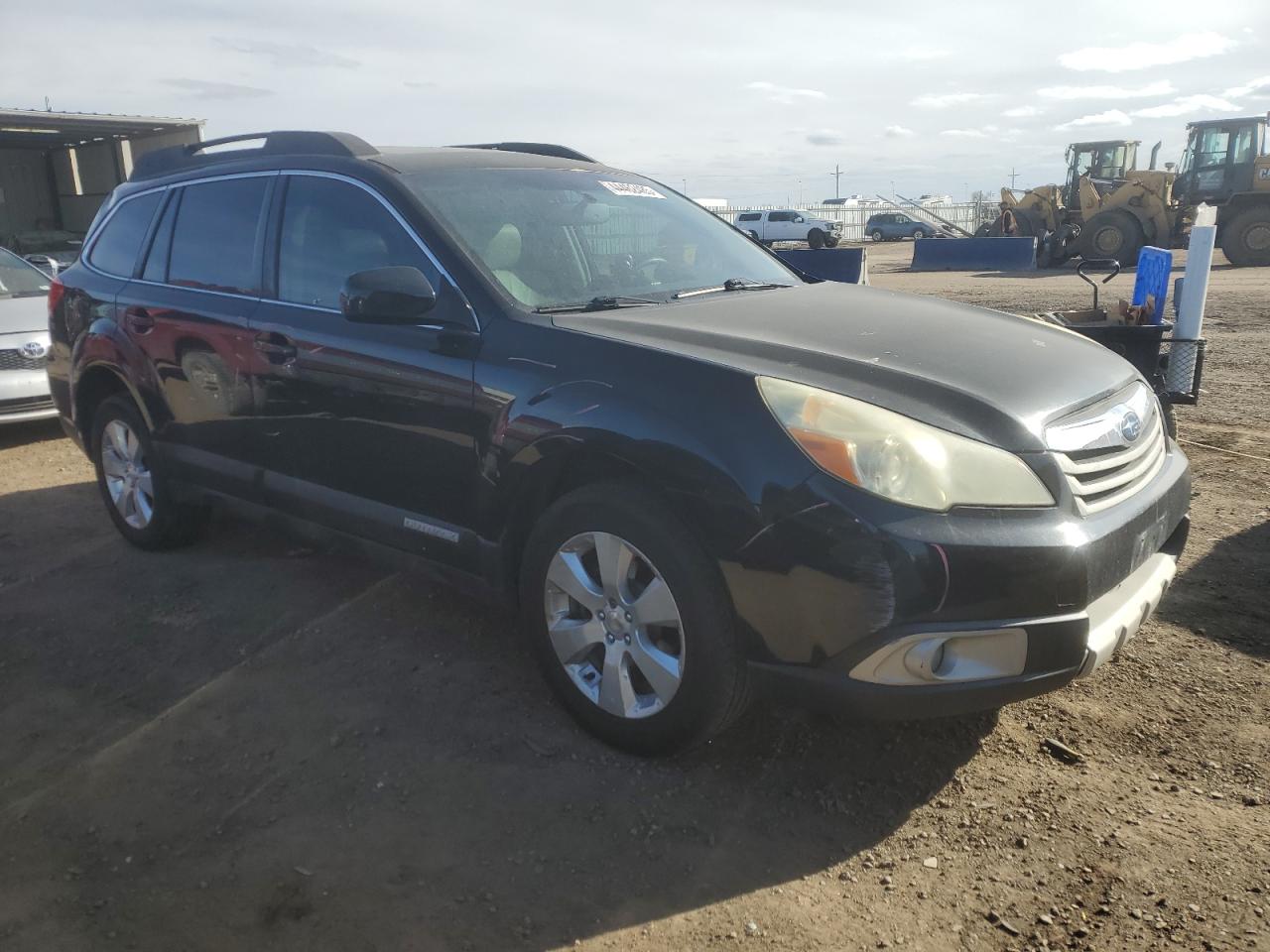 2010 Subaru Outback - Image 4