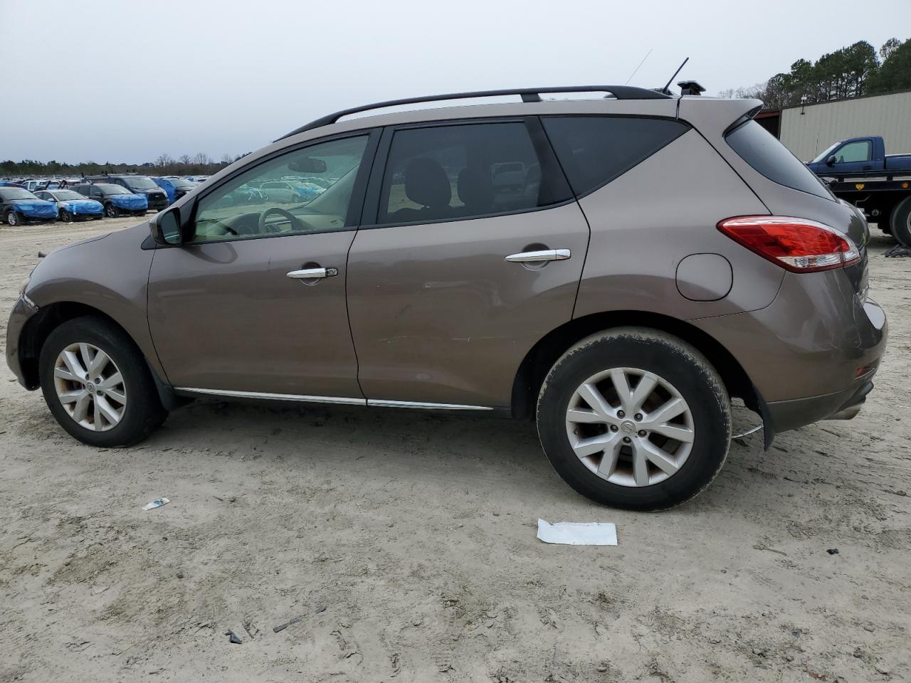 2014 Nissan Murano - Image 2