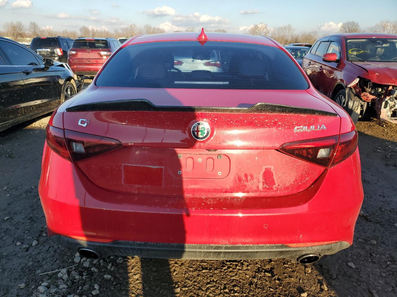 2017 Alfa Romeo Giulia - Image 6