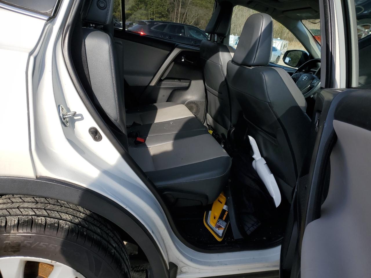 2014 Toyota RAV 4 - Image 11