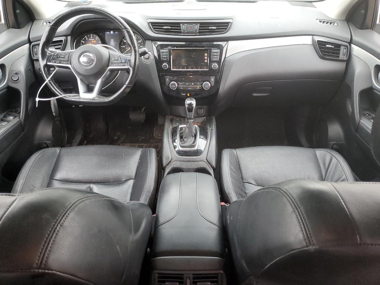 2020 Nissan Rogue - Image 8