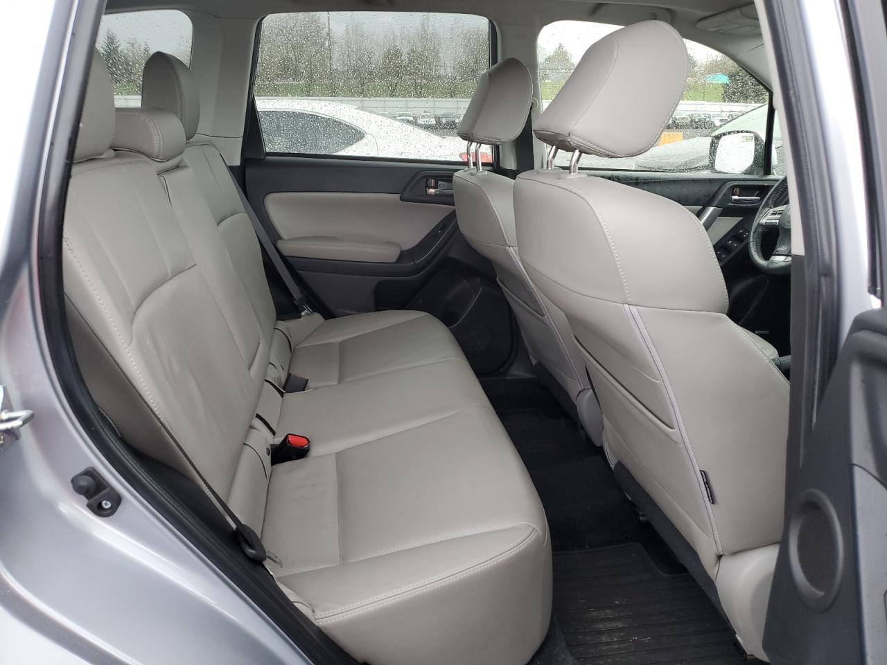 2015 Subaru Forester - Image 11