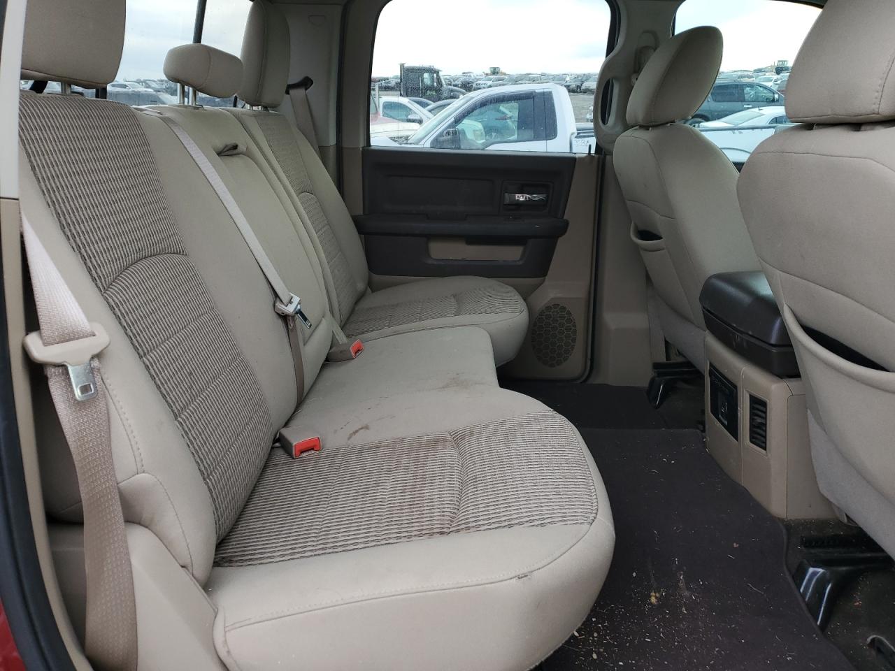 2012 Dodge RAM - Image 10