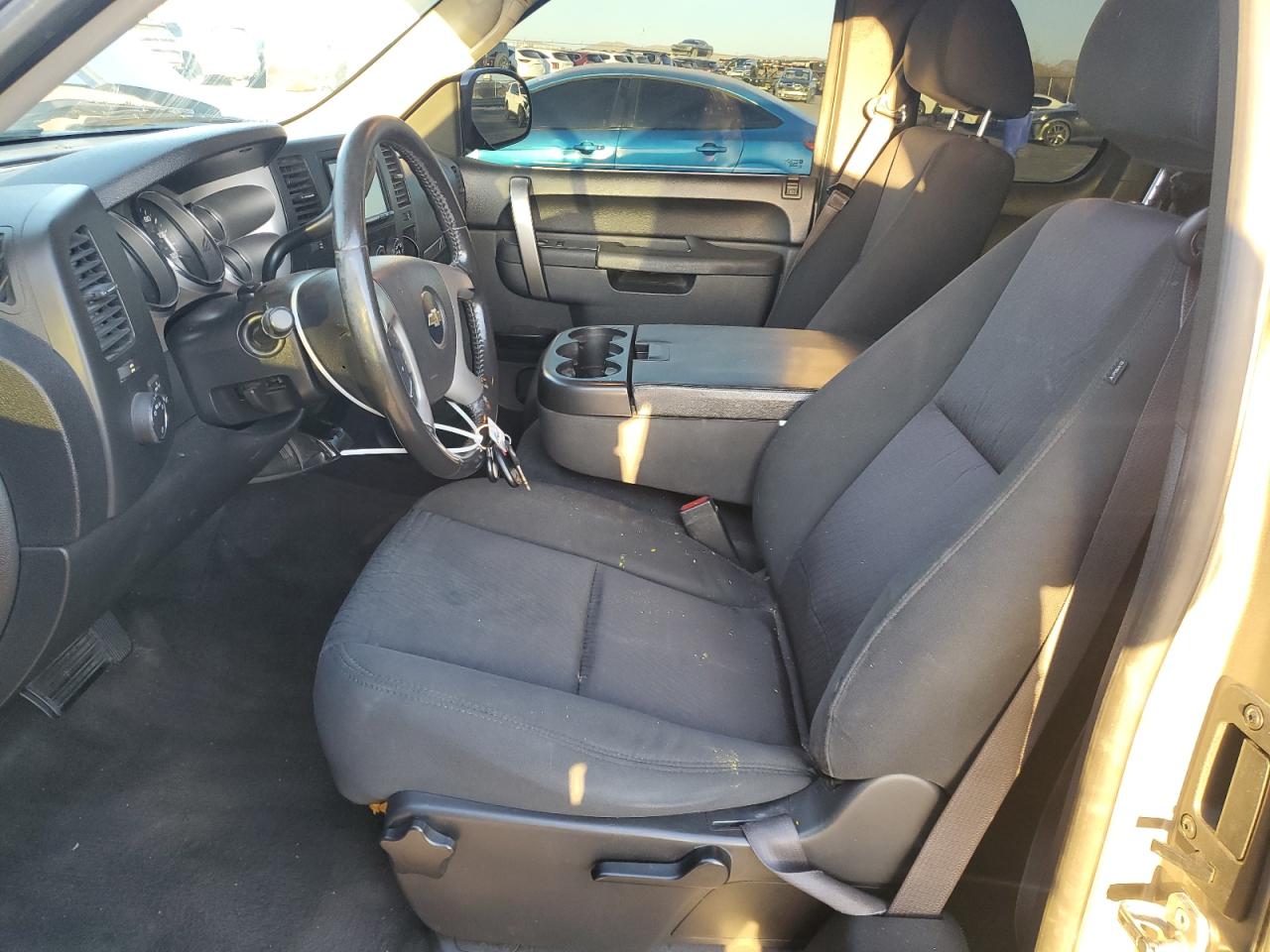 2013 Chevrolet Silverado - Image 7