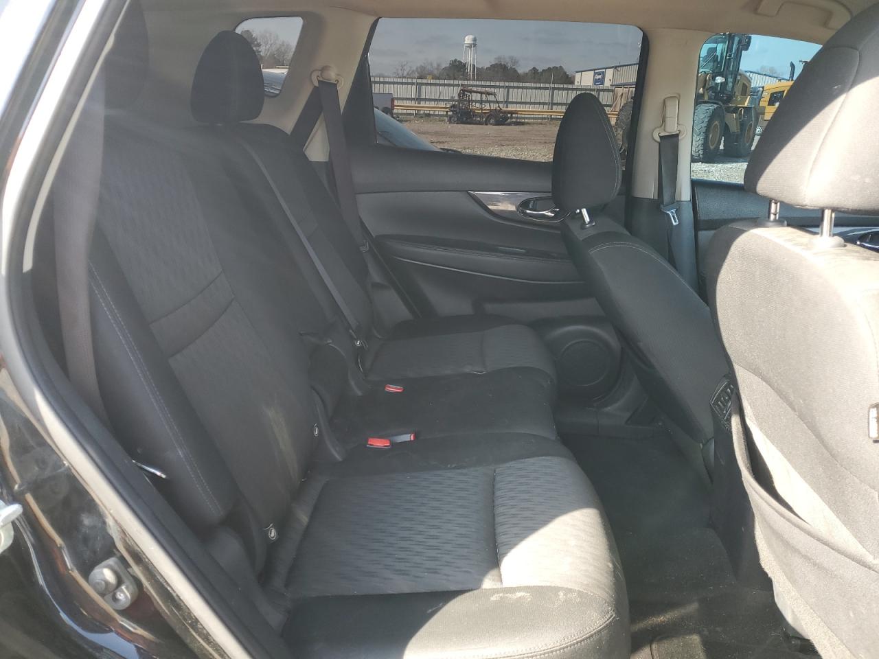 2020 Nissan Rogue - Image 11