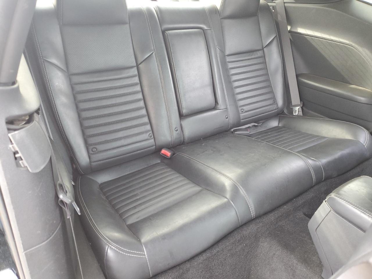 2013 Dodge Challenger - Image 10