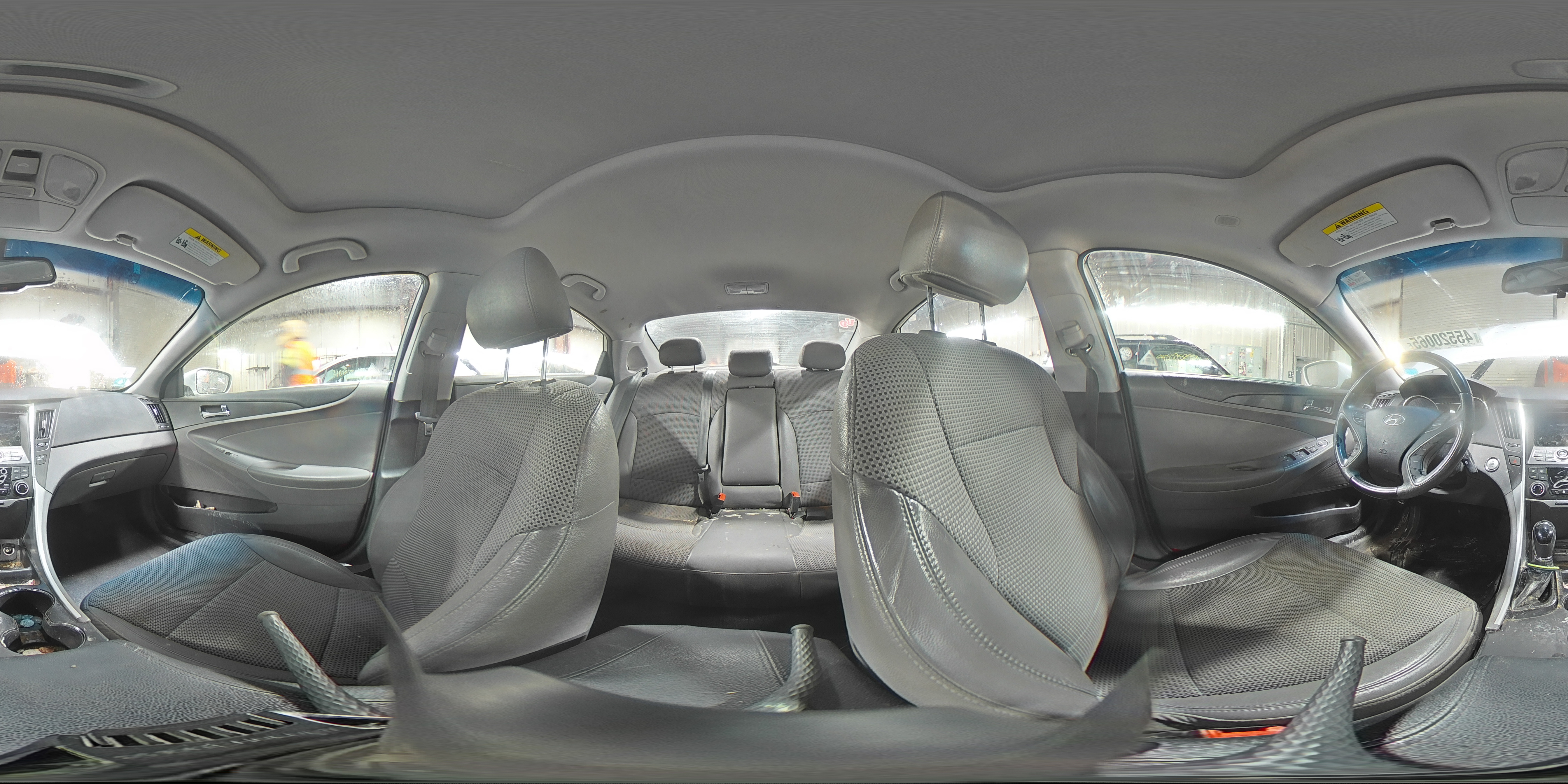 2012 Hyundai Sonata - Image 14