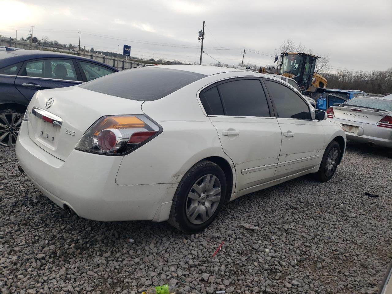 2010 Nissan Altima - Image 3
