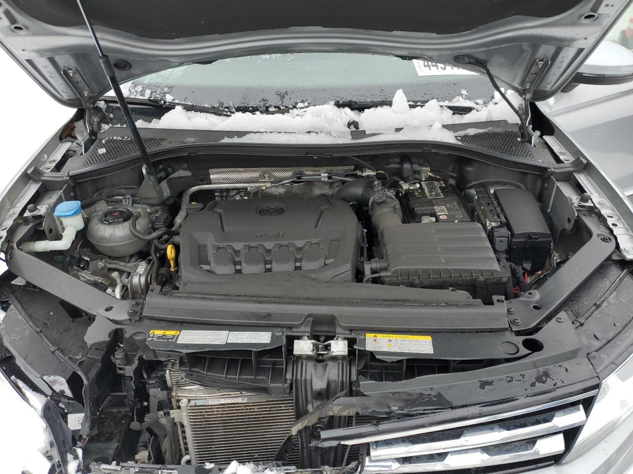2021 Volkswagen Tiguan - Image 12