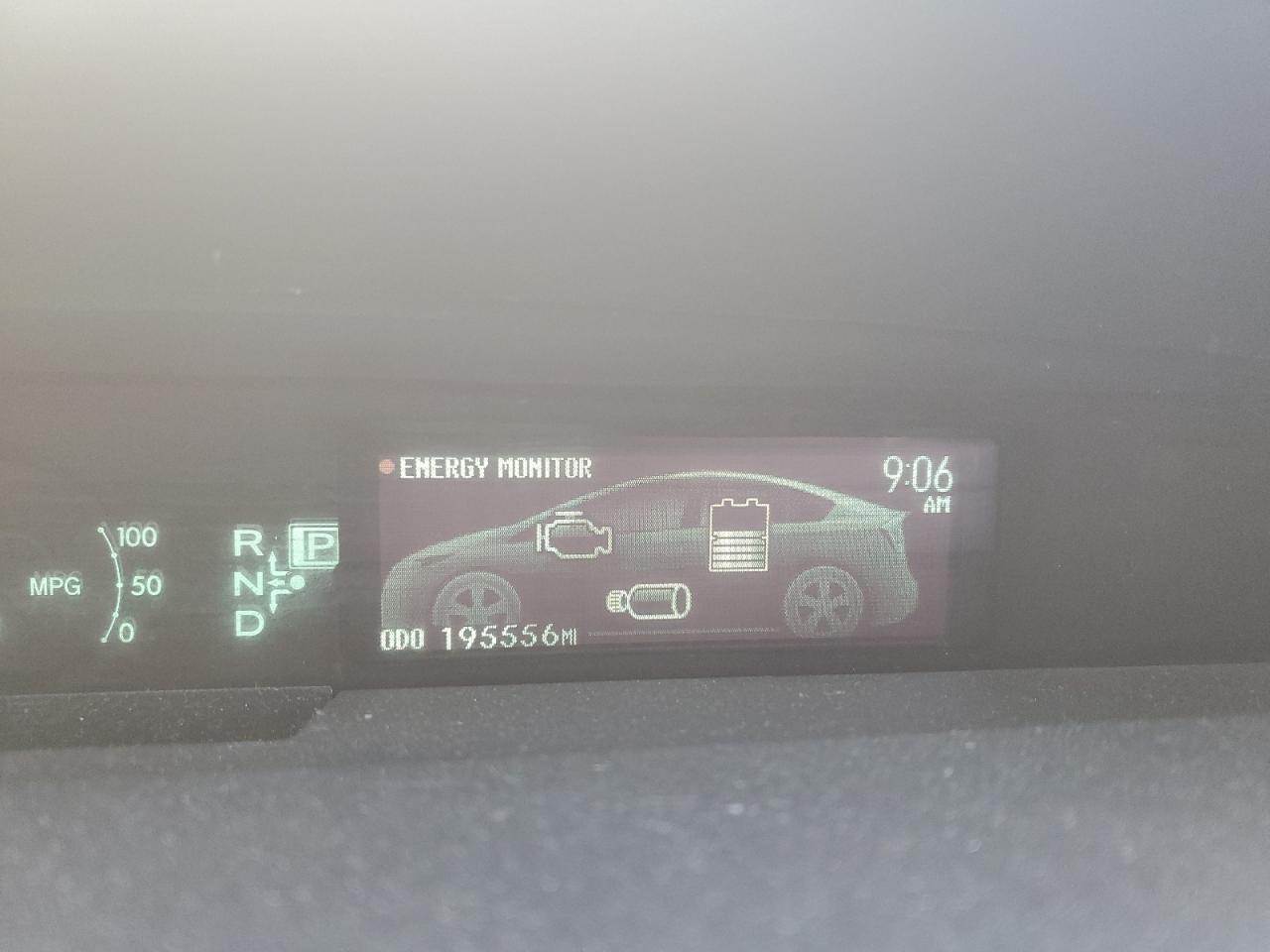 2015 Toyota Prius - Image 9