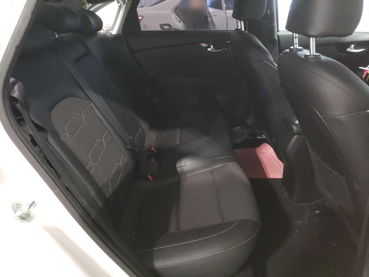2020 Kia Forte - Image 10
