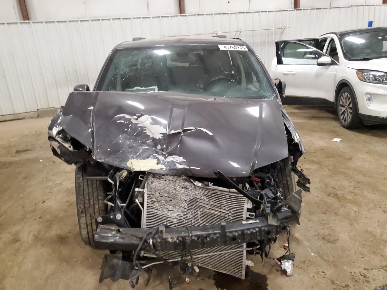 2020 Dodge Caravan - Image 5