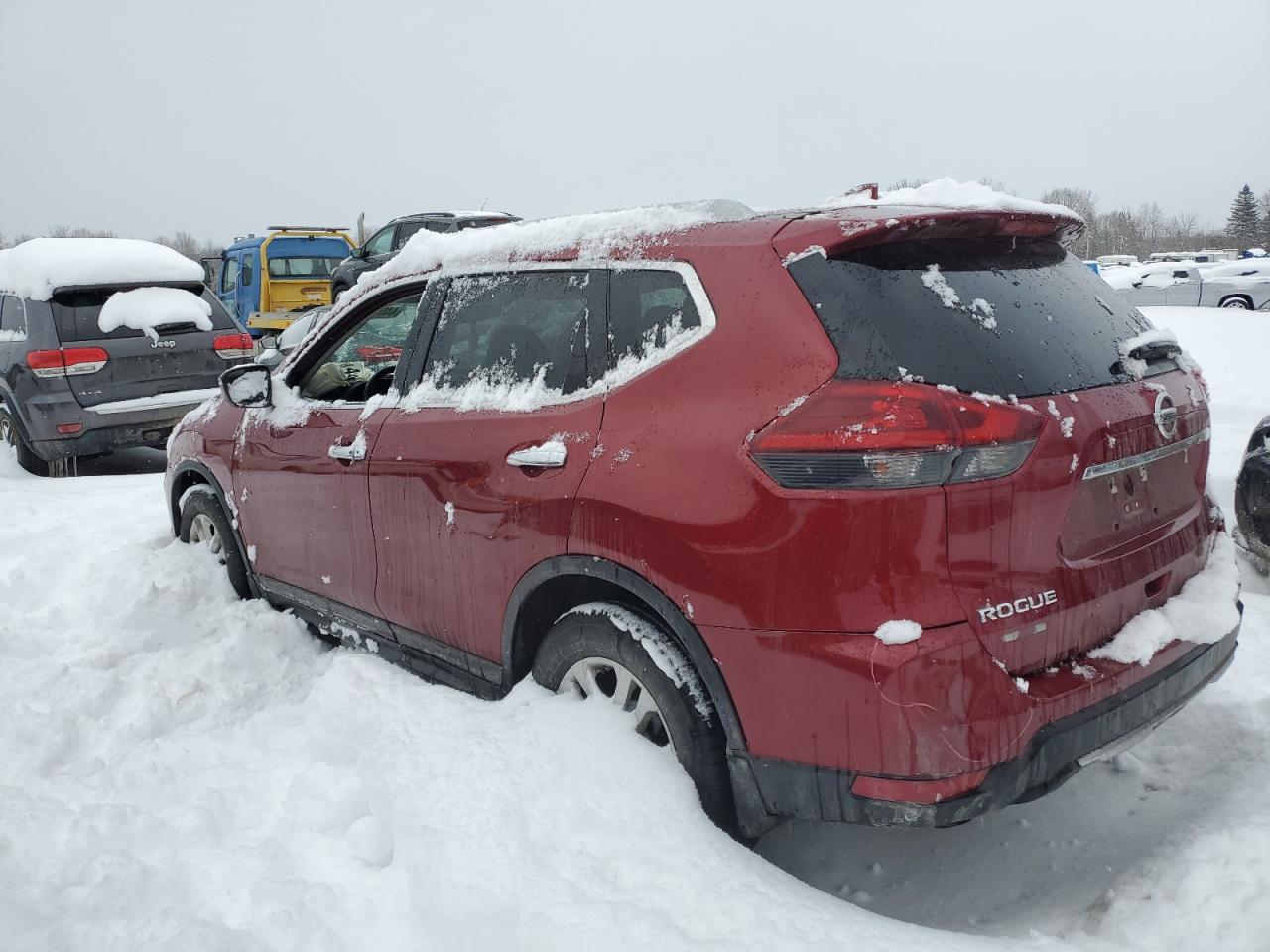 2018 Nissan Rogue - Image 2