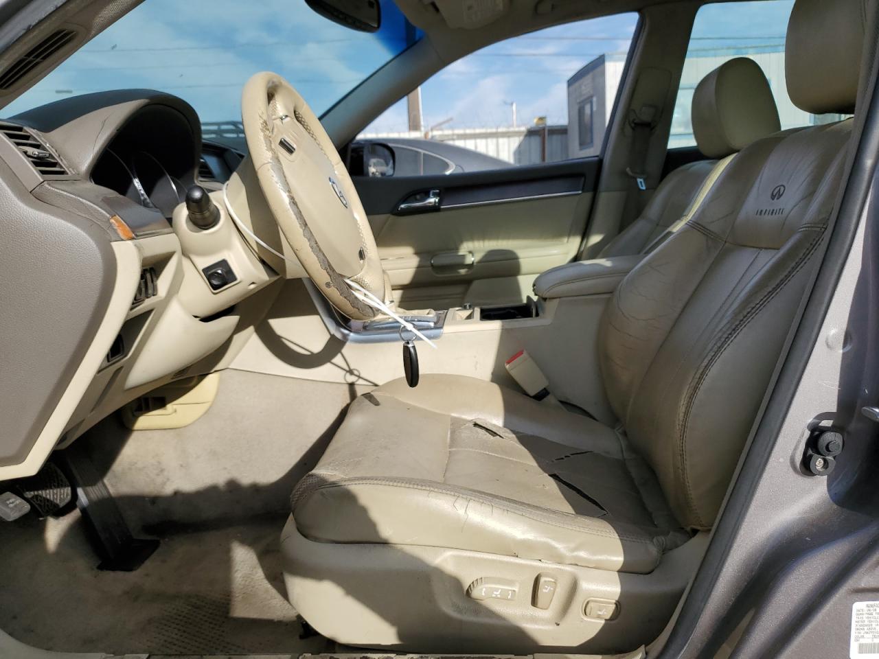 2009 Infiniti M - Image 7