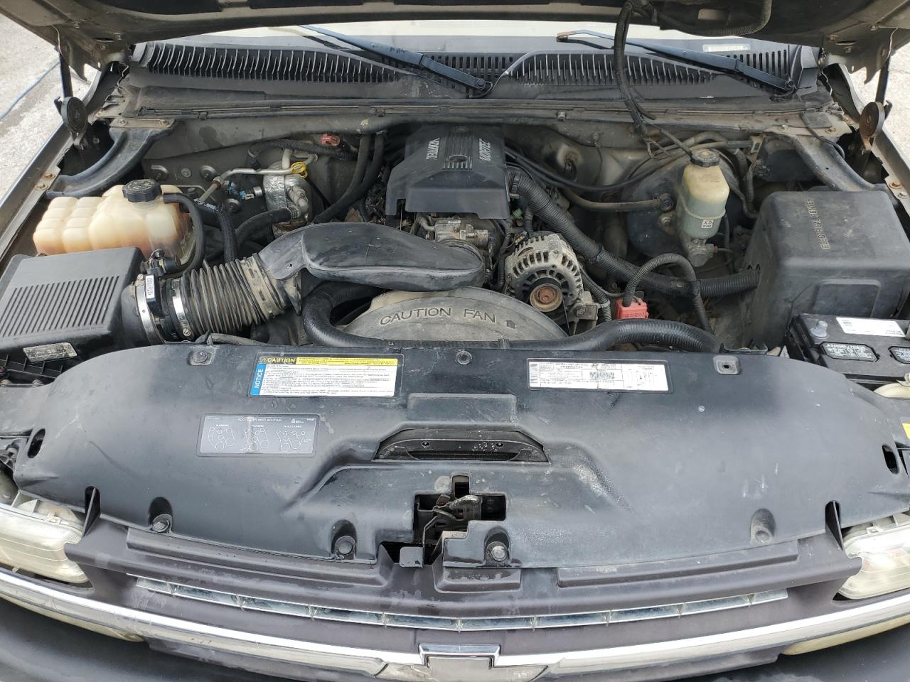1999 Chevrolet Silverado - Image 11