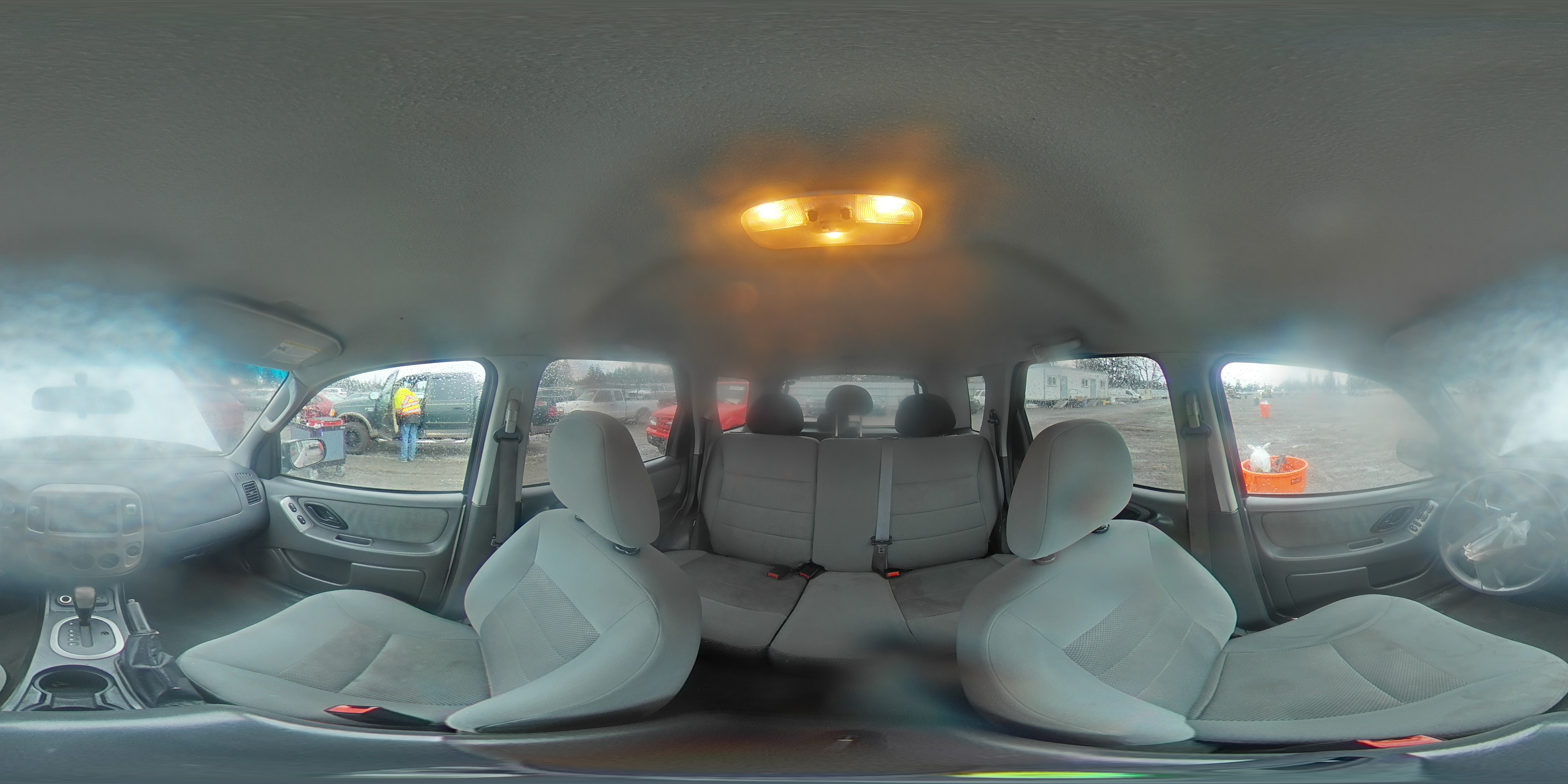 2007 Ford Escape - Image 13