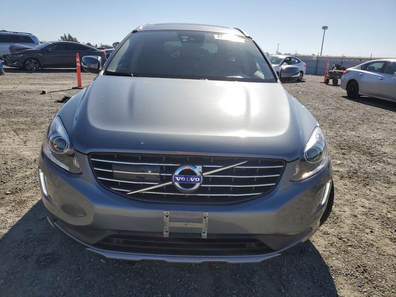 2016 Volvo XC60 - Image 5