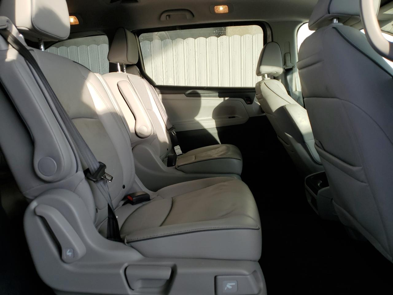 2022 Honda Odyssey - Image 11