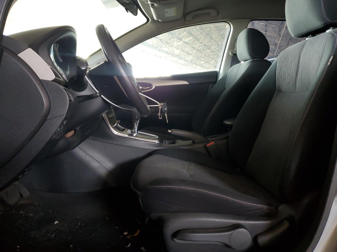 2014 Nissan Sentra - Image 7
