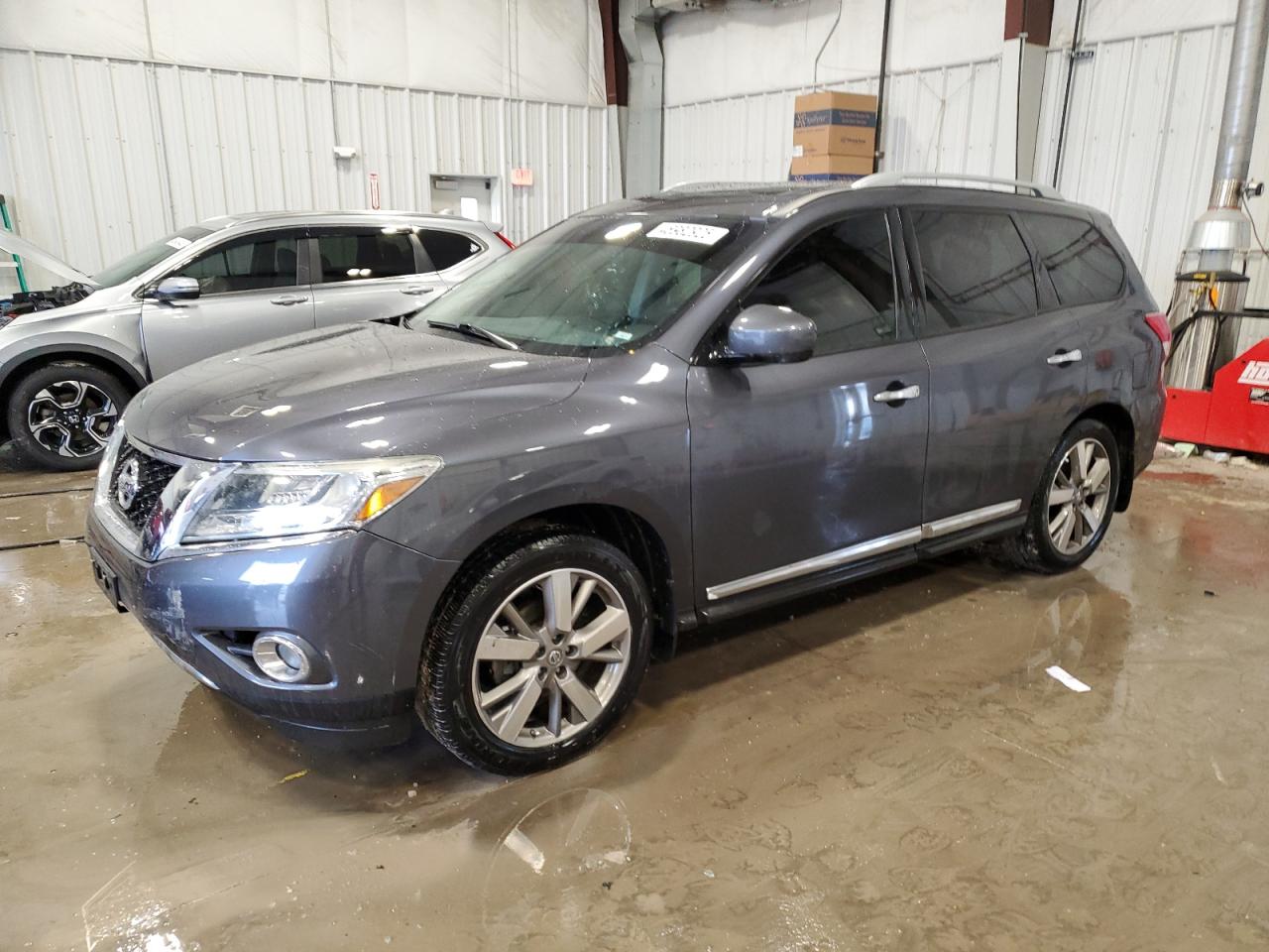 2014 Nissan Pathfinder - Image 1