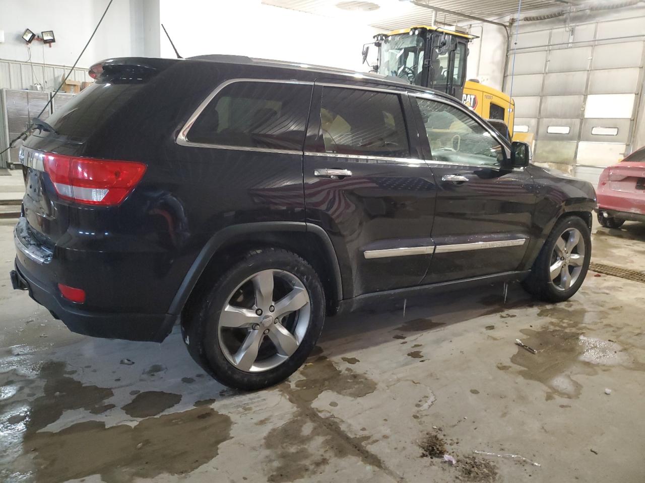 2011 Jeep Grand Cherokee - Image 3
