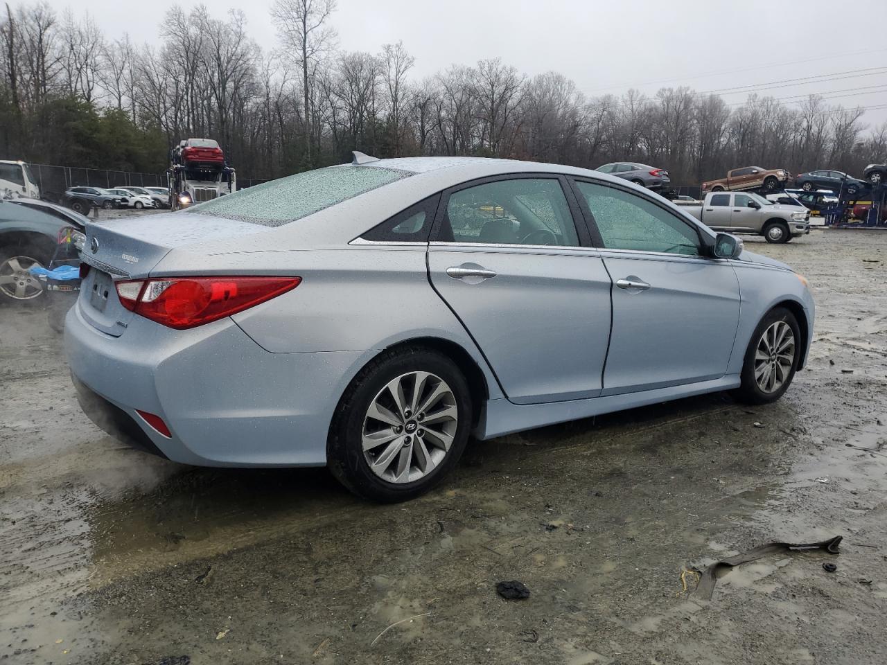 2014 Hyundai Sonata - Image 3