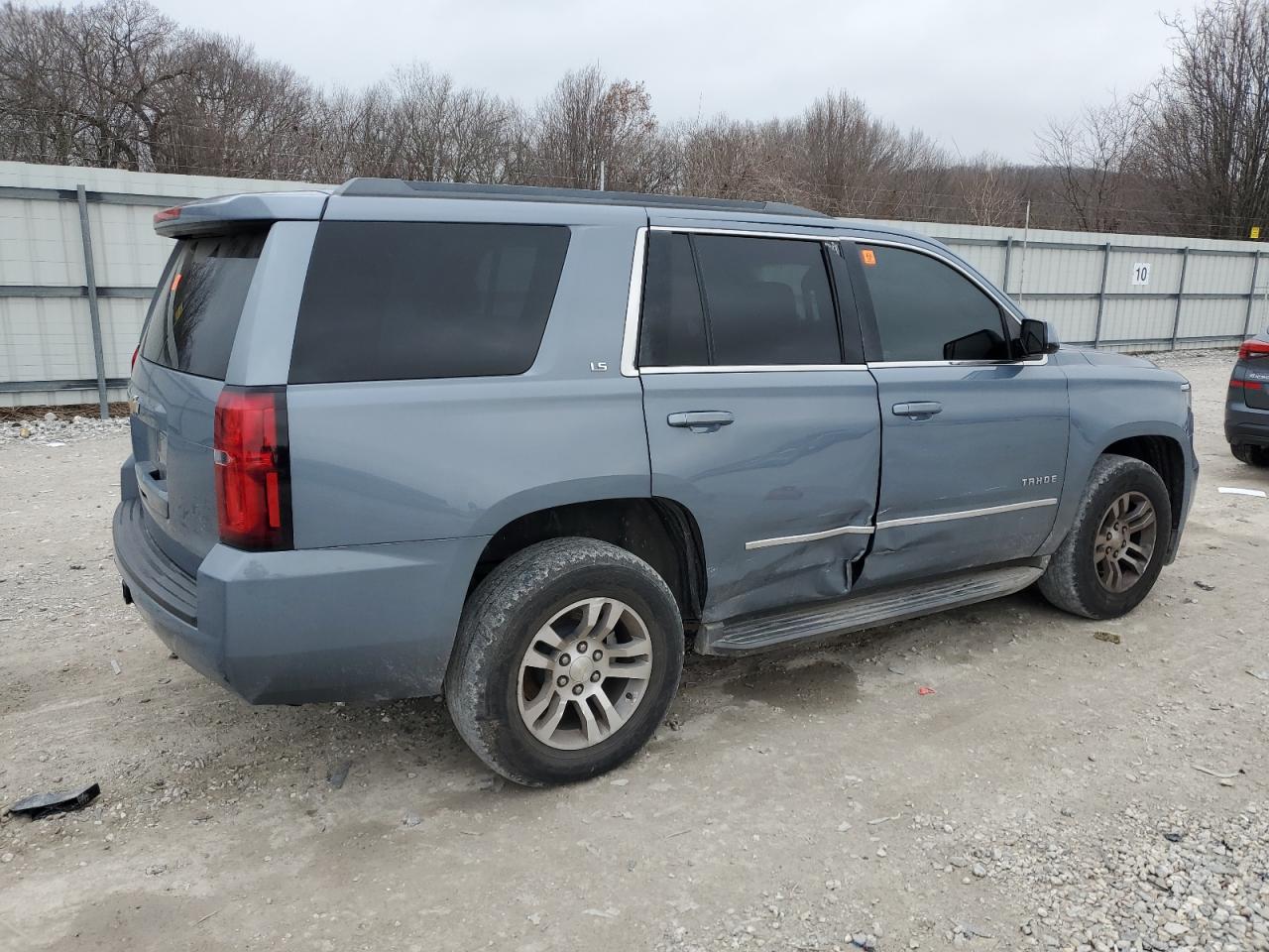 2016 Chevrolet Tahoe - Image 3