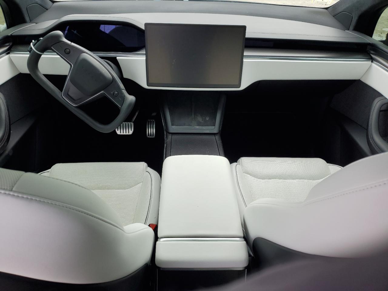 2022 Tesla Model X VIN: 7SAXCBE61NF333169 Lot: 45531545