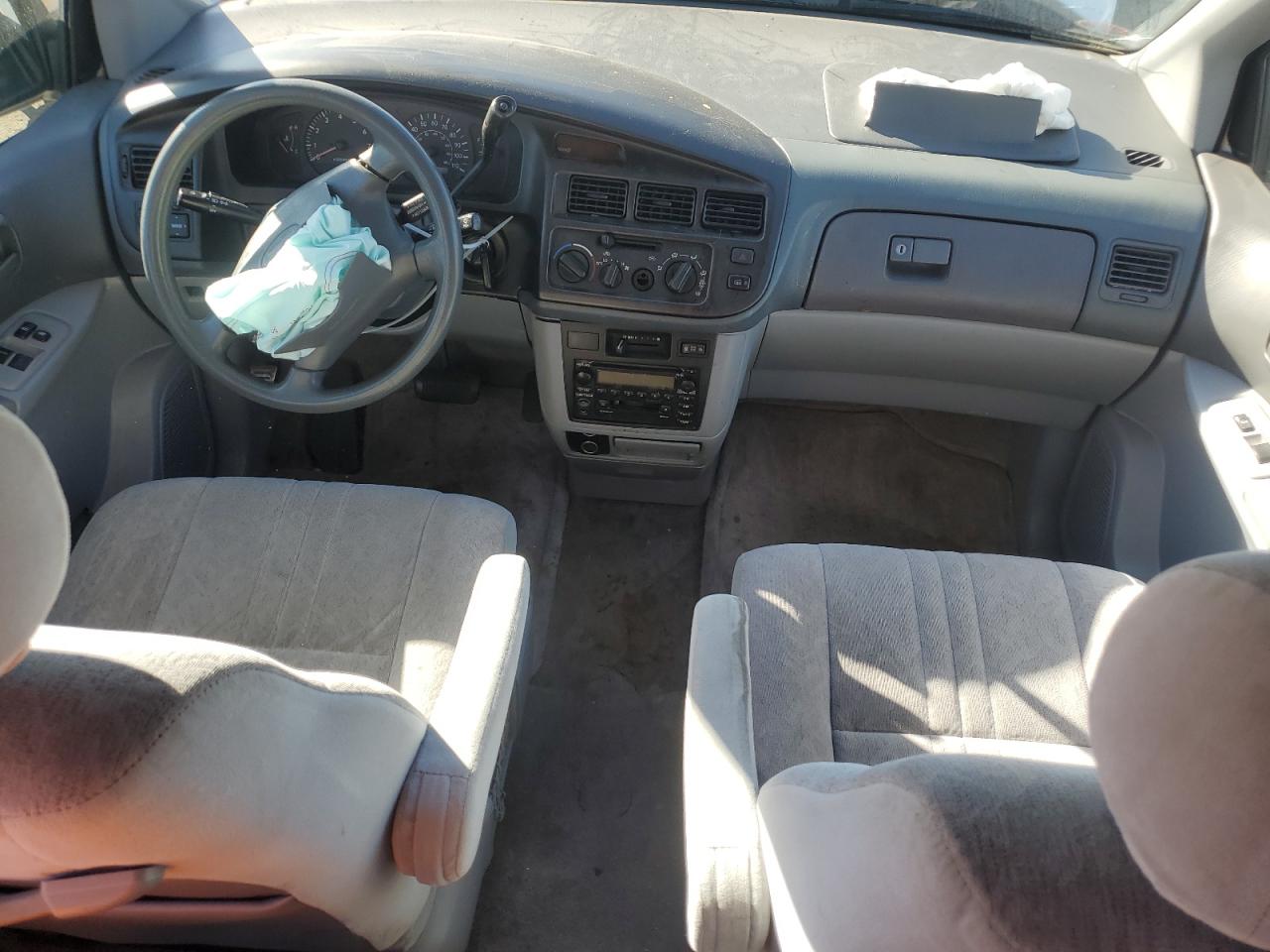 2000 Toyota Sienna - Image 8