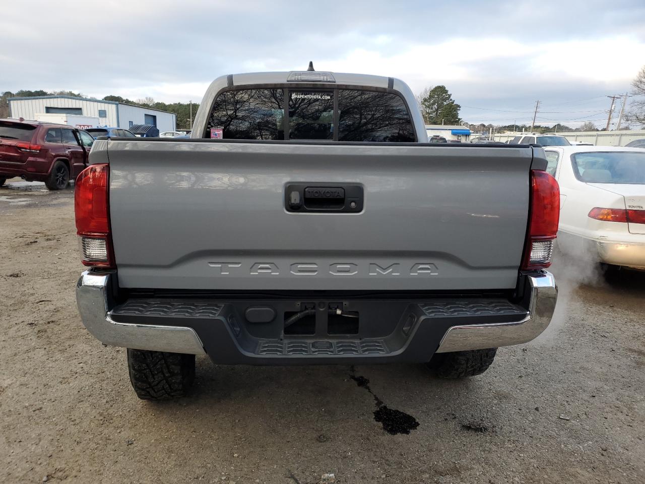 2020 Toyota Tacoma - Image 6