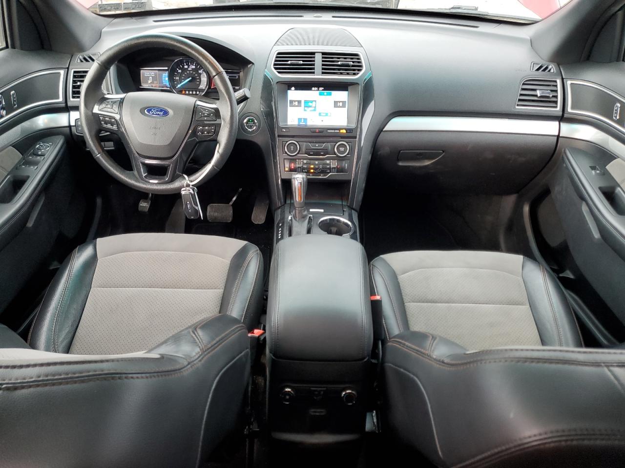 2017 Ford Explorer - Image 8