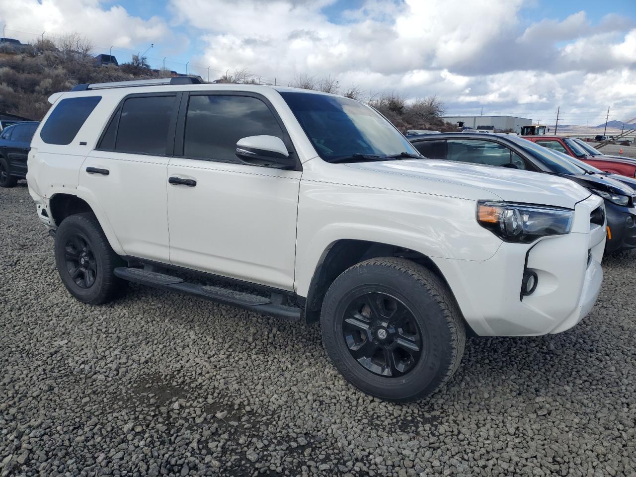 2020 Toyota 4Runner - Image 4