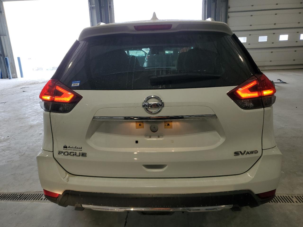 2017 Nissan Rogue - Image 6