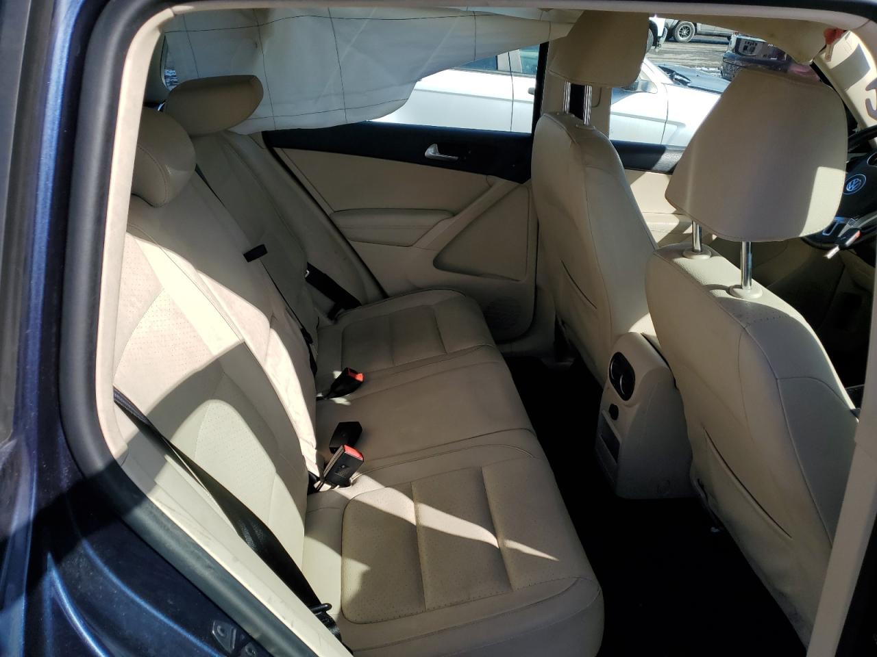 2016 Volkswagen Tiguan - Image 10
