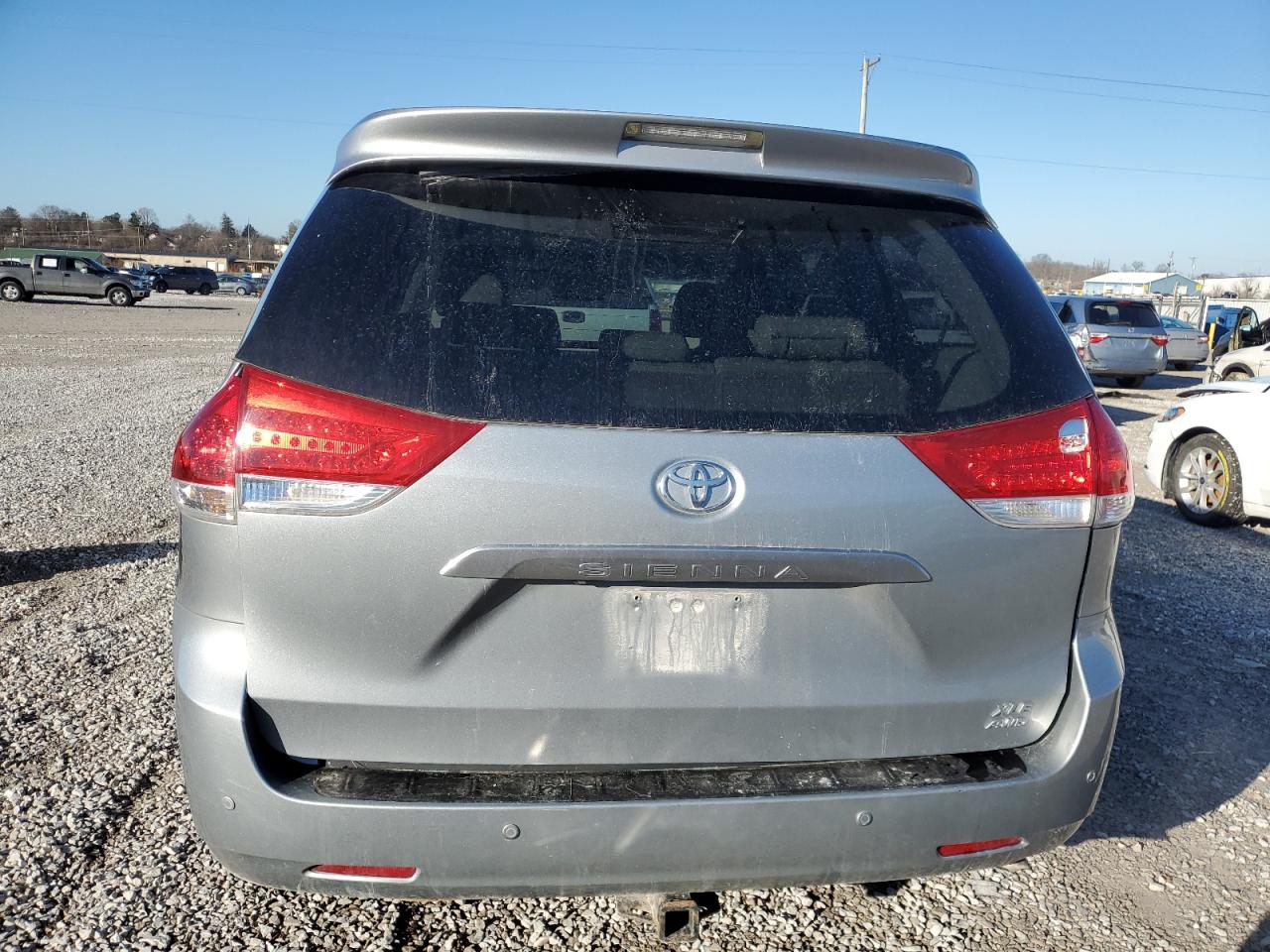 2013 Toyota Sienna - Image 6